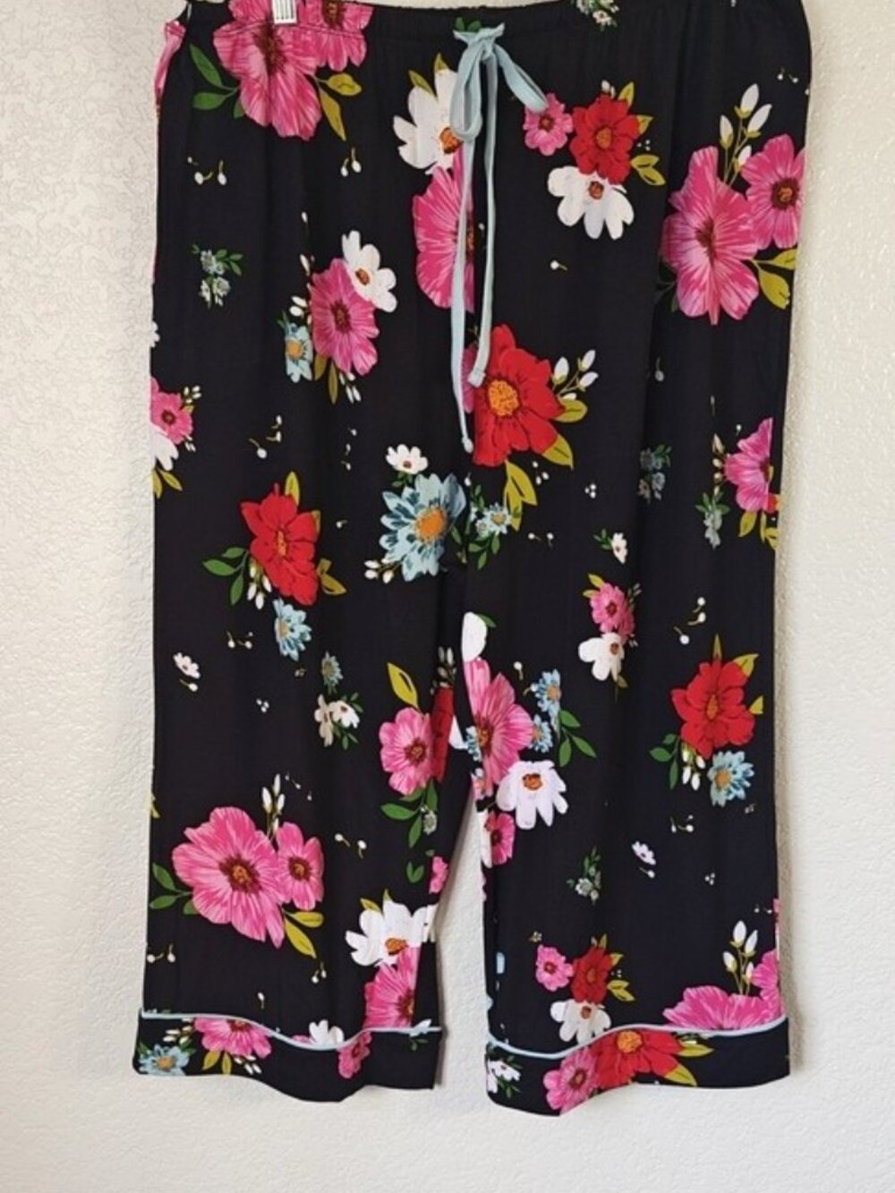 Room Service XXL Pajama Set Notch Collar Cropped Bottoms Pockets - Picture 5 of 10